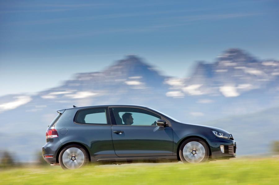  Volkswagen Golf GTD 2011 года  (фото 34 из 35)